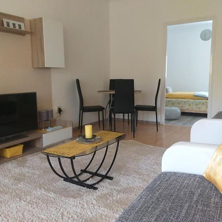 Simon Apartman Tiszafüred Εξωτερικό φωτογραφία