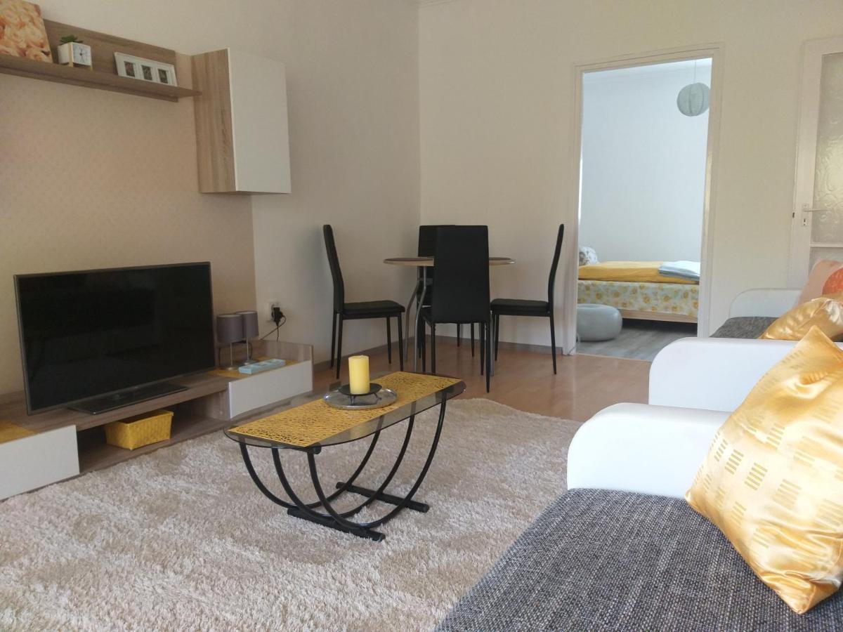 Simon Apartman Tiszafüred Εξωτερικό φωτογραφία